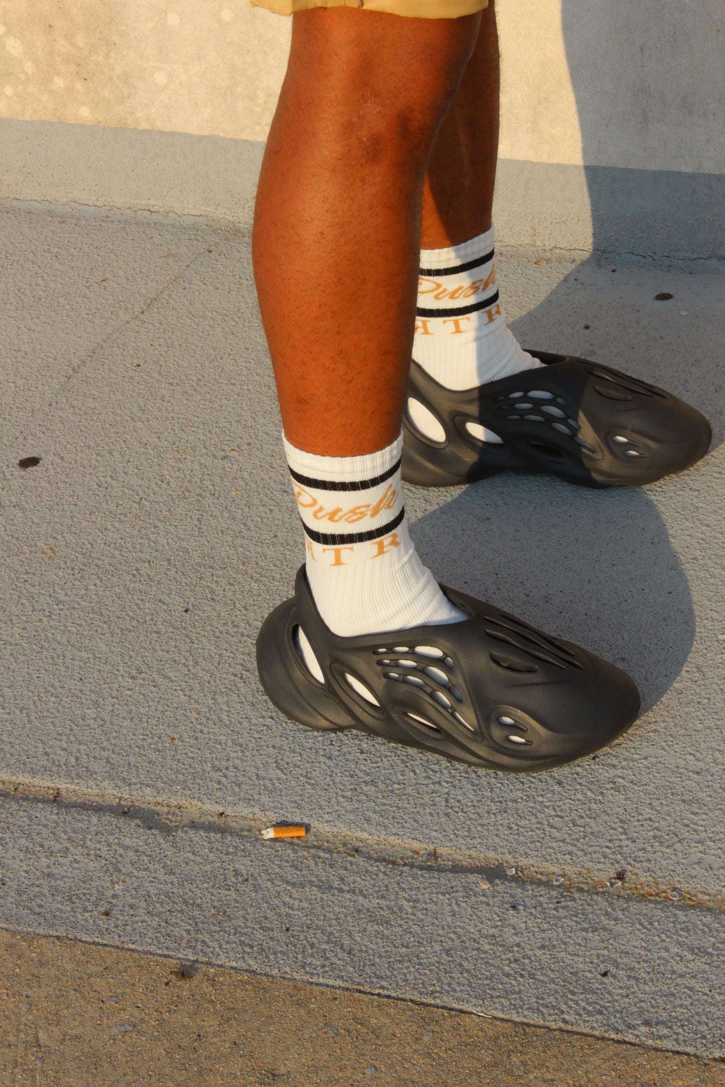 Push Prayer Hands Short Set (Socks included)